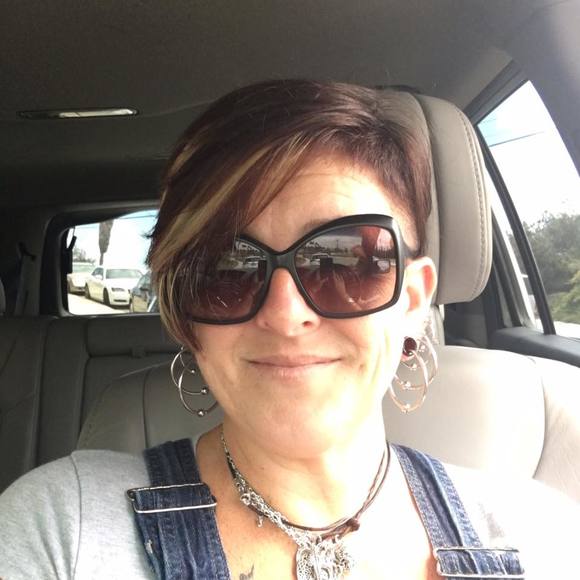 Meet your Posher, Jodi - Picture 1 of 1